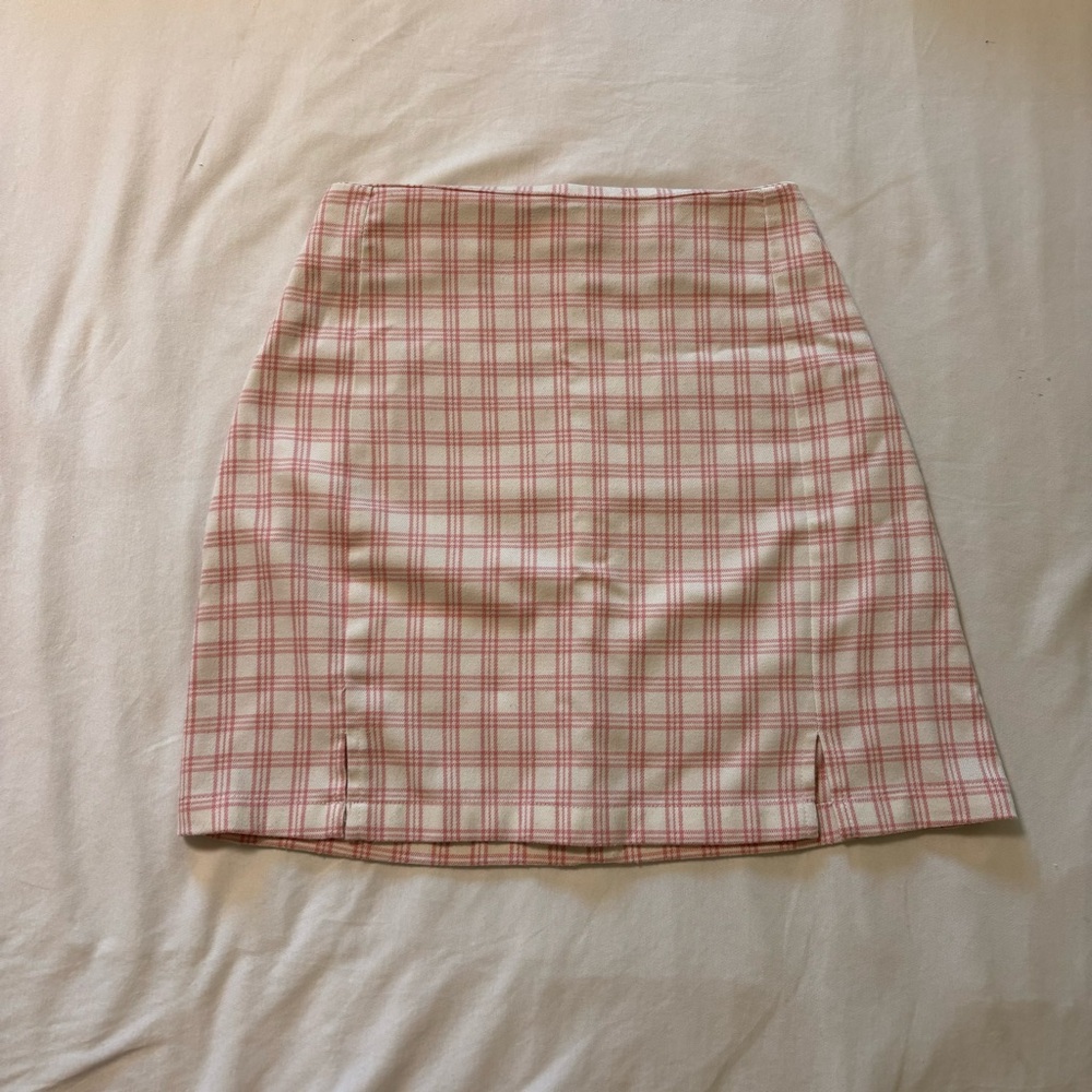 Brandy Melville Plaid skirt.